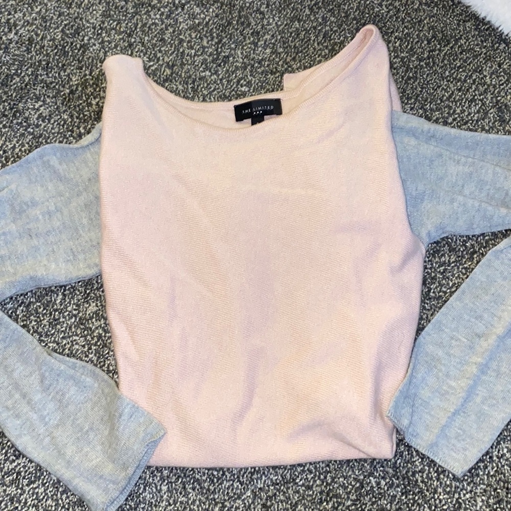 Two-toned pink/grey long sleeve sweater, lightweight, The Limited size small